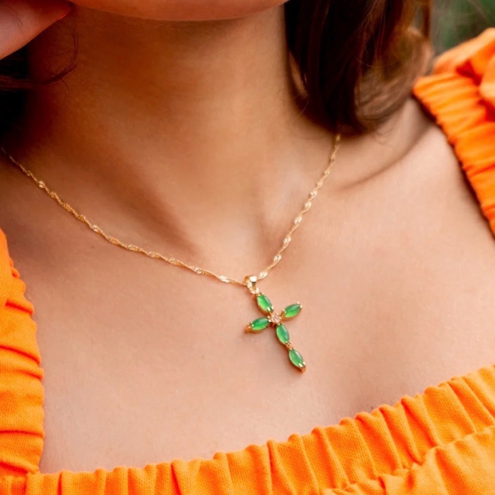 Jade Cross Pendant Necklace 18inch - Picture 4 of 8